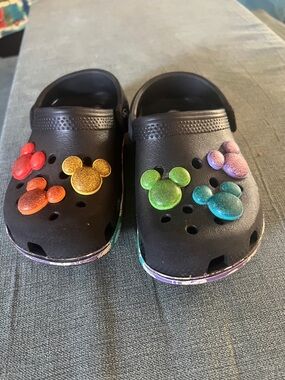 CROCS Kids Black Clogs with Rainbow Mickey